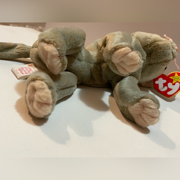 Scat The Cat Beanie Babies Original 1998
Birthday May 27 1998 - Picture 9 of 9